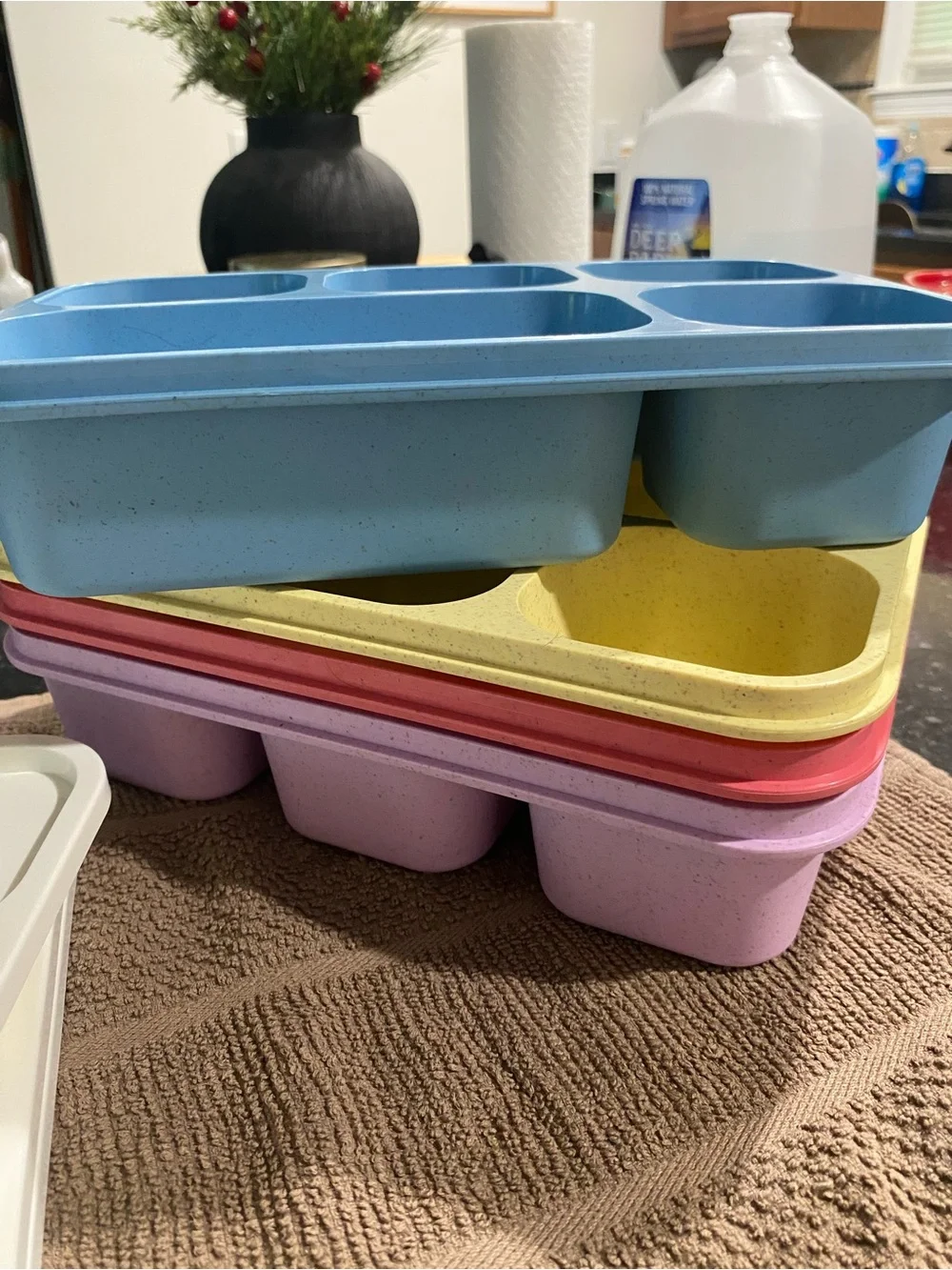 Vintage 4PK Bento Box Tupperware